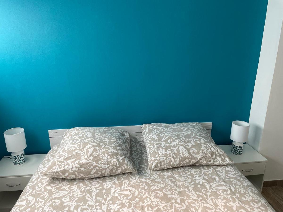 Apartment 13008 Bord De